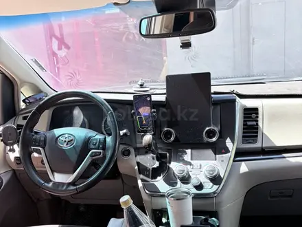 Toyota Sienna 2018 года за 14 500 000 тг. в Алматы – фото 7