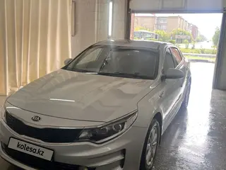 Kia K5, 2016