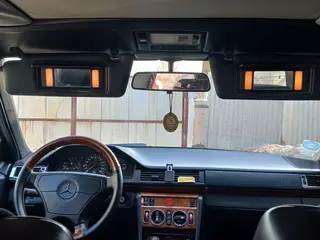 Mercedes-Benz E 280