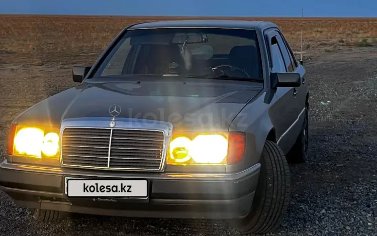 Mercedes-Benz E 230 1990 года за 2 500 000 тг. в Алматы