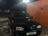 Volkswagen Golf 1993 годаүшін2 000 000 тг. в Атырау