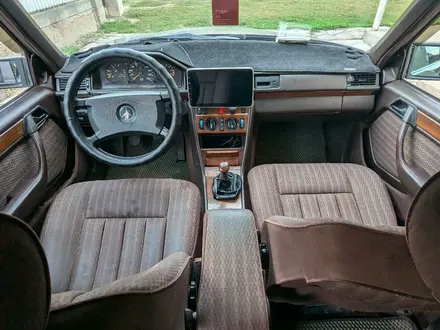 Mercedes-Benz E 230 1991 года за 1 300 000 тг. в Алматы – фото 8