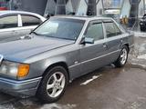 Mercedes-Benz E 300 1993 года за 2 300 000 тг. в Алматы