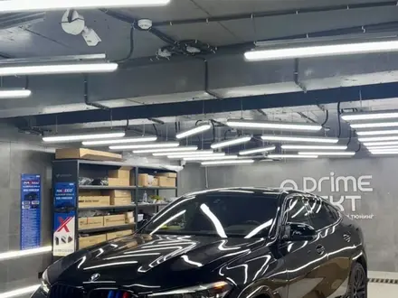 BMW X6 2021 года за 48 000 000 тг. в Астана – фото 2