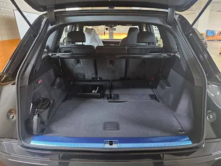 Audi Q7 55 TFSI 2025 года за 54 400 000 тг. в Алматы – фото 2