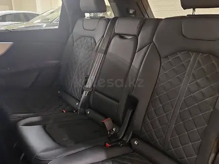 Audi Q7 55 TFSI 2025 года за 54 400 000 тг. в Алматы – фото 5