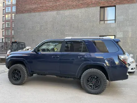 Toyota 4Runner 2014 года за 15 500 000 тг. в Астана – фото 2