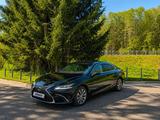 Lexus ES 250 2019 года за 18 900 000 тг. в Петропавловск – фото 2