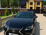 Lexus ES 250 2019 года за 18 900 000 тг. в Петропавловск