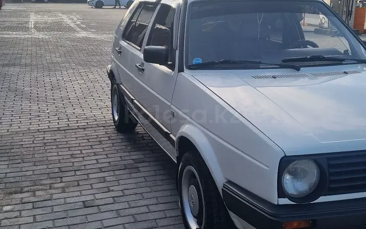 Volkswagen Golf 1991 годаfor1 800 000 тг. в Алматы