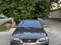 Toyota Camry 1998 года за 3 650 000 тг. в Шымкент – фото 16