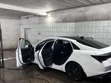 Hyundai Elantra 2021 года за 9 800 000 тг. в Шымкент – фото 4