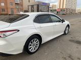 Toyota Camry 2021 года за 14 500 000 тг. в Талдыкорган – фото 3