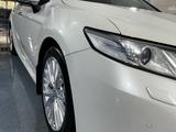 Toyota Camry 2018 годаүшін15 100 000 тг. в Астана – фото 3