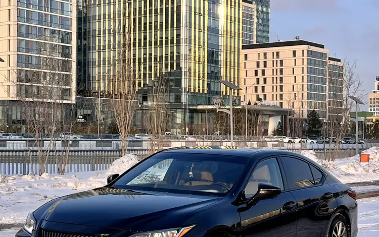 Lexus ES 250 2018 годаүшін19 000 000 тг. в Астана