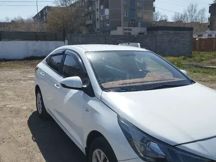 Hyundai Accent 2021 года за 6 500 000 тг. в Павлодар – фото 2