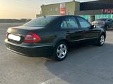 Mercedes-Benz E 320 2004 годаүшін4 500 000 тг. в Актау – фото 3