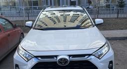 Toyota RAV4 2019 годаfor17 000 000 тг. в Астана