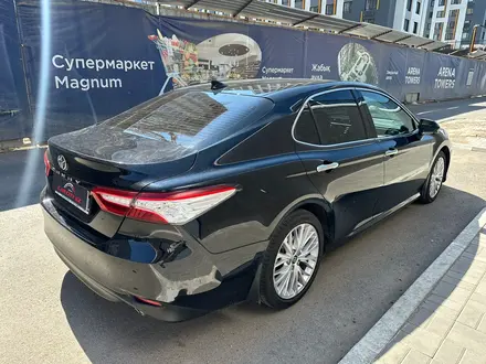 Toyota Camry 2021 года за 17 500 000 тг. в Астана – фото 4