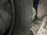 Летние хорошие шины за 75 000 тг. в Караганда – фото 5