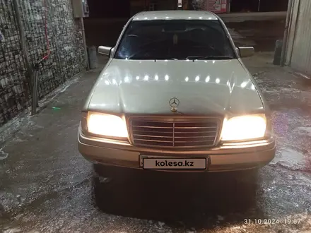 Mercedes-Benz C 180 1994 года за 1 600 000 тг. в Семей – фото 10