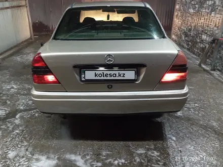 Mercedes-Benz C 180 1994 года за 1 600 000 тг. в Семей – фото 9