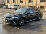 Toyota Camry 2021 годаүшін17 500 000 тг. в Алматы – фото 2