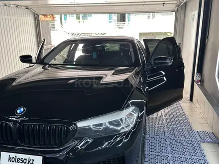 BMW 530 2017 года за 18 990 000 тг. в Алматы – фото 6