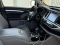 Toyota Highlander 2018 года за 18 500 000 тг. в Шымкент – фото 9