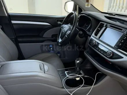 Toyota Highlander 2018 года за 18 500 000 тг. в Шымкент – фото 9