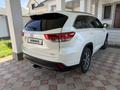 Toyota Highlander 2018 года за 18 500 000 тг. в Шымкент – фото 2