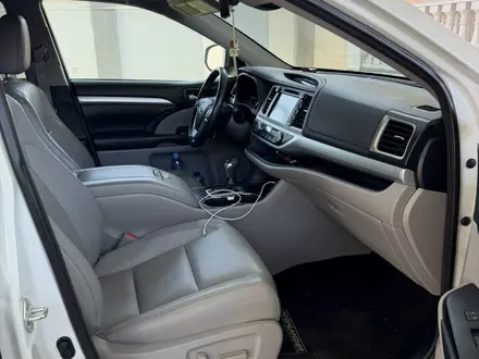 Toyota Highlander 2018 года за 18 500 000 тг. в Шымкент – фото 8