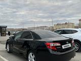 Toyota Camry 2014 годаfor5 400 000 тг. в Актобе – фото 5