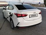 Hyundai Accent 2022 года за 7 000 000 тг. в Атырау – фото 4