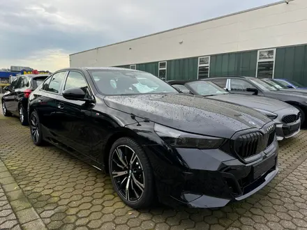 BMW 540 2024 года за 33 200 000 тг. в Алматы