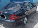 Mercedes-Benz C 200 2001 года за 2 200 000 тг. в Павлодар – фото 4