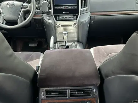 Toyota Land Cruiser 2019 года за 42 000 000 тг. в Шымкент – фото 10