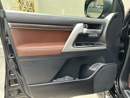 Toyota Land Cruiser 2019 года за 42 000 000 тг. в Шымкент – фото 17