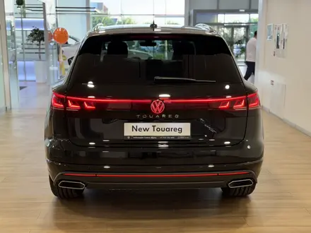 Volkswagen Touareg Business Atmosphere 2025 года за 38 990 000 тг. в Астана – фото 6