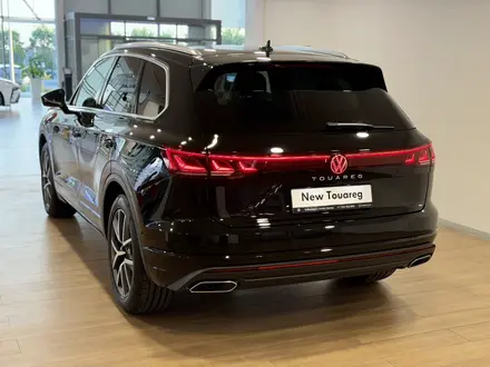 Volkswagen Touareg Business Atmosphere 2025 года за 38 990 000 тг. в Астана – фото 7