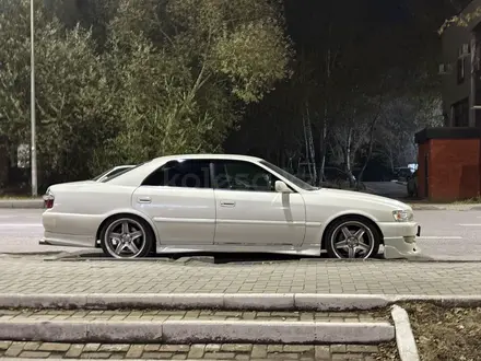 Toyota Chaser 2000 года за 4 500 000 тг. в Астана