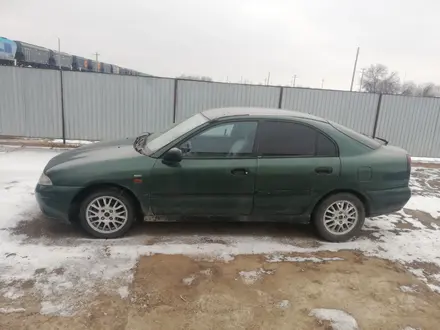 Mitsubishi Carisma 1998 года за 600 000 тг. в Туркестан – фото 3