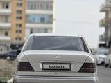 Mercedes-Benz E 320 1994 года за 2 500 000 тг. в Тараз – фото 5
