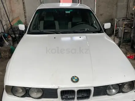 BMW 520 1992 года за 1 200 000 тг. в Шымкент – фото 2