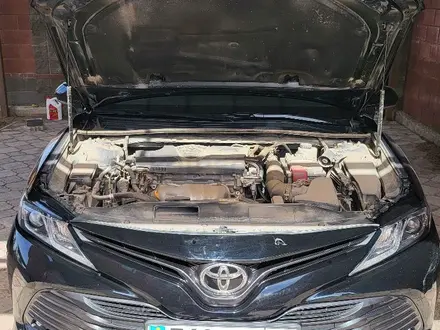 Toyota Camry 2019 года за 12 000 000 тг. в Астана – фото 15