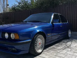 BMW 525