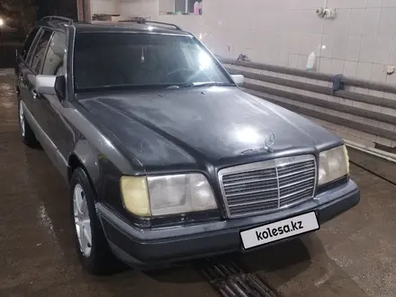 Mercedes-Benz E 200 1993 года за 1 200 000 тг. в Атбасар – фото 3