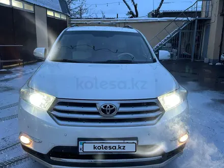 Toyota Highlander 2012 года за 13 500 000 тг. в Алматы – фото 4