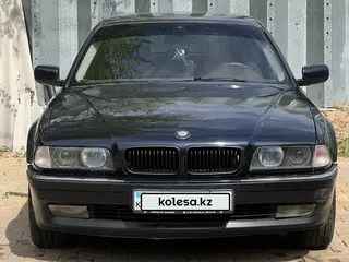 BMW 728