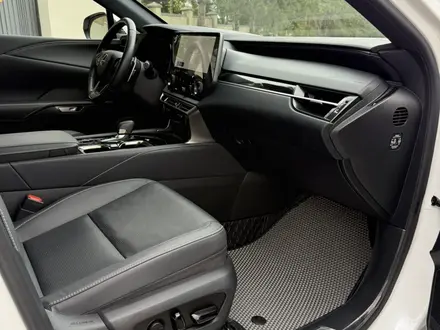 Lexus RX 350 2024 года за 33 500 000 тг. в Алматы – фото 19